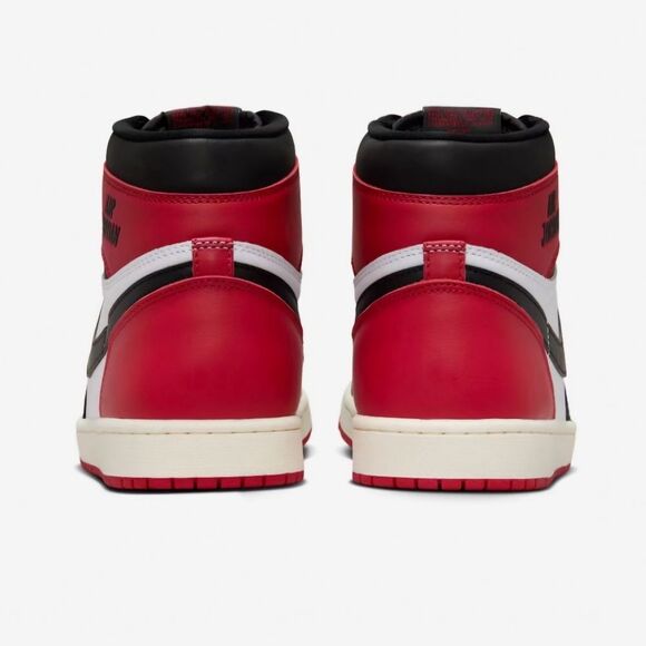 Men\'s Air Jordan 1 Retro High OG main image 4